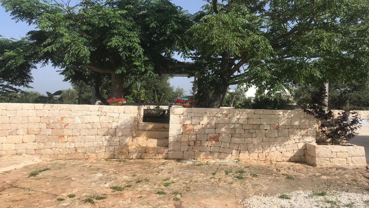 Вилла I Trulli Di Mario Чистернино Экстерьер фото